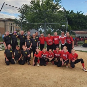 Yorkville Foxes Softball — team photo 1